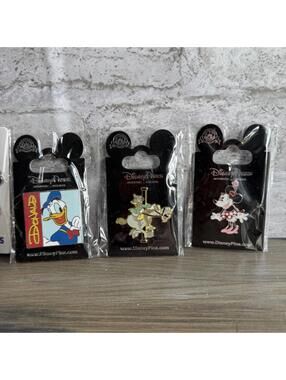 Set of 7 Disney Collectible Enamel Pins with Iconic Characters